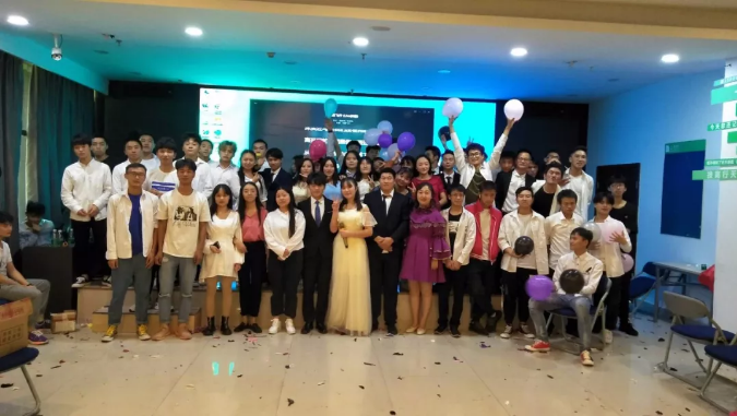 重庆足下软件学院