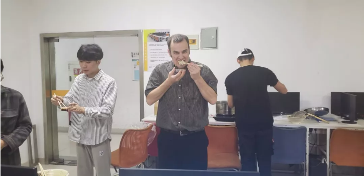 重庆足下软件学院