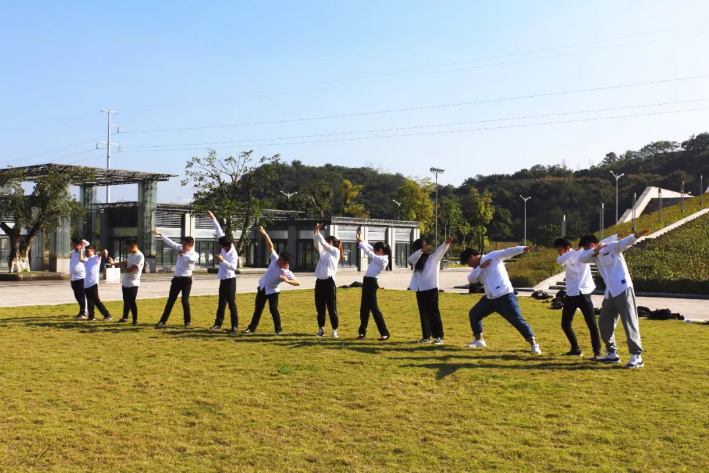 重庆足下软件学院